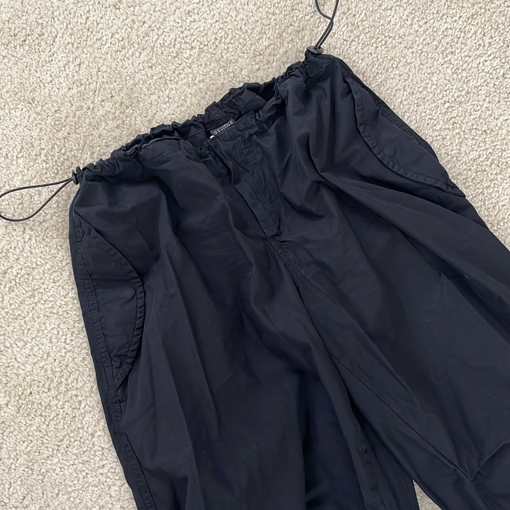ietsfrans… black pants with pockets and adjustable waist strings
